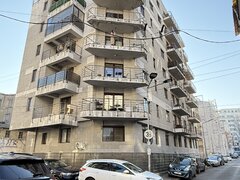 Unirii, Casa Poporului, birou 2 cam., parcare subterana inclusa, bloc 2012